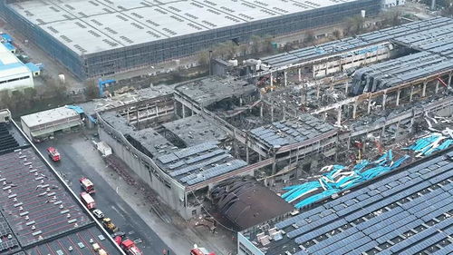 江苏海安工厂爆炸事故两名失联人员仍在搜救,多名伤者正在医院救治
