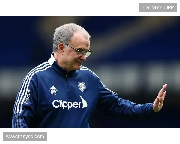 英超名帅保罗·库克重返赛场,球队充满竞争力备受期待 英超名帅保罗·库克重返赛场,球队充满竞争力备受期待