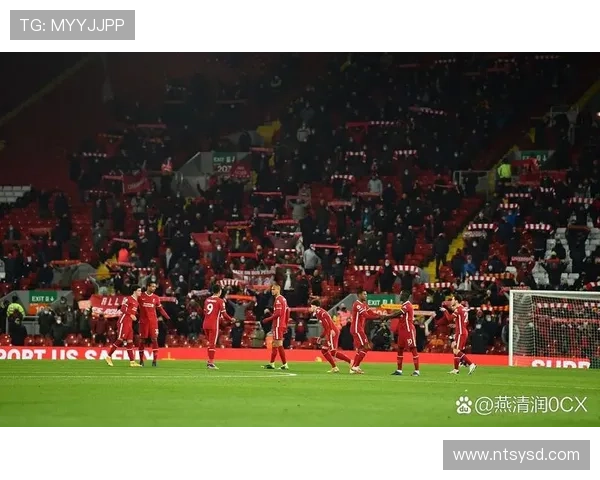 曼联锋线效率问题突出,对球队近期战绩稳定性形成制约 曼联锋线效率问题突出,对球队近期战绩稳定性形成制约